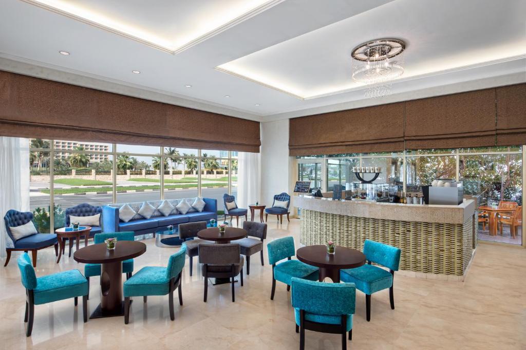Туры в DoubleTree By Hilton Ras Al Khaimah Corniche Hotel & Residences