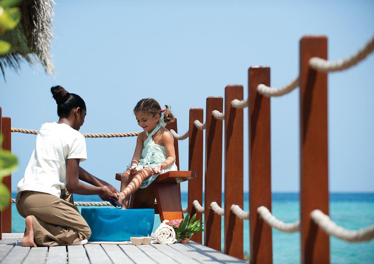 Туры в Four Seasons Resort Maldives at Kuda Huraa
