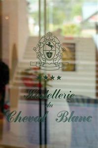 Туры в Hostellerie du Cheval Blanc