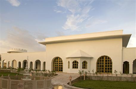 Туры в Udai Vilas Palace