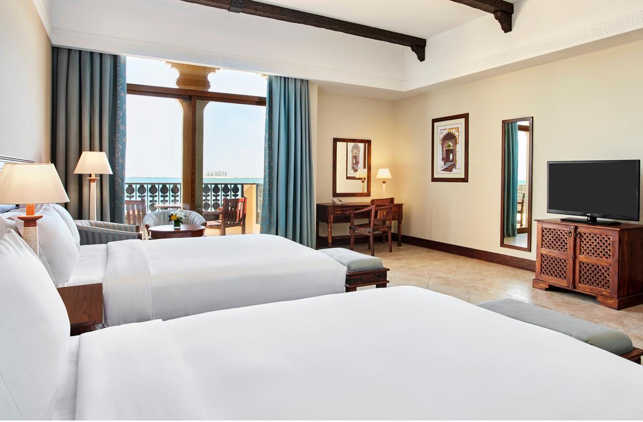 Hilton Al Hamra Beach and Golf Resort 5*