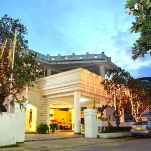 найти туры в отель Рэинбоу Бич Отель отель Rainbow Beach Hotel