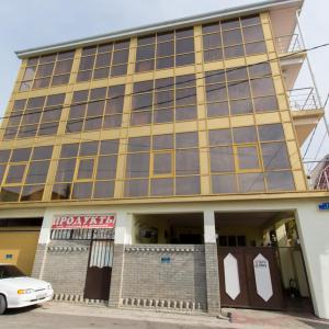 найти туры в отель Замок отель Замок