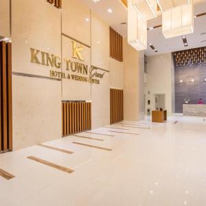 найти туры в отель Кинг Таун Гран Jntkm энд Веддинг Центр отель King Town Grand Hotel & Wedding Center