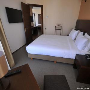 найти туры в отель Corner Inn отель Corner Inn