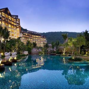 найти туры в отель ШиКсиШу ДжианГуо Ялонг Бей Ризот Отель отель ShiXiShu JianGuo Yalong Bay Resort Hotel