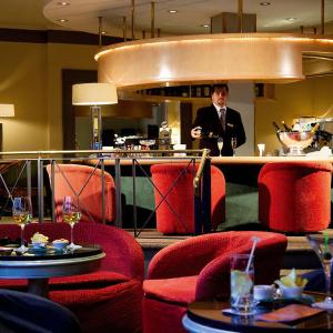 найти туры в отель Кроун Плаза Отель Сант Питерс отель Crowne Plaza Hotel St Peter's