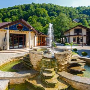 найти туры в отель Ягода Малина загородный клуб отель Ягода Малина загородный клуб