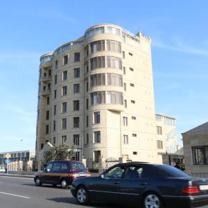найти туры в отель Корниш Фэмели Отель отель Corniche Family Hotel