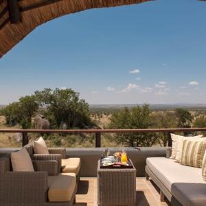 найти туры в отель Four Seasons Safari Lodge отель Four Seasons Safari Lodge