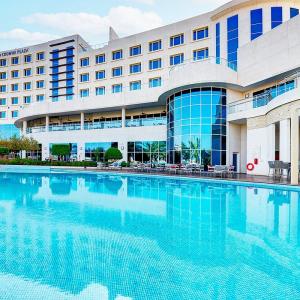 найти туры в отель Краун Плаза Маскат ОуСиИСи отель Crowne Plaza Muscat OCEC