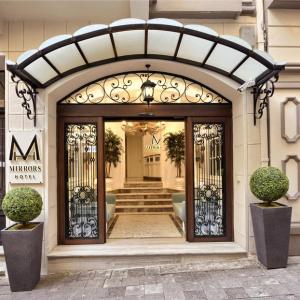 найти туры в отель Миррорс Отель отель Mirrors Hotel