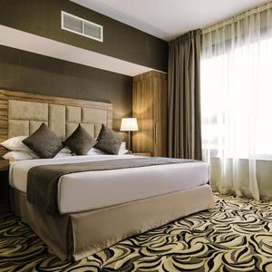 найти туры в отель Emirates Plaza Hotel отель Emirates Plaza Hotel