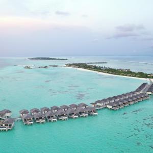 найти туры в отель Ле Меридиен Мальдивы Ризот энд Спа отель Le Meridien Maldives Resort & Spa