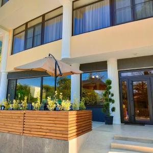 найти туры в отель Цитрус отель Citrus (ул. Генерала Дбар)