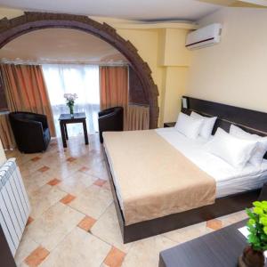 найти туры в отель Скайлайн Отель Ереван отель Skyline Hotel Yerevan