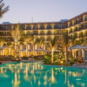 найти туры в отель Краун Плаза Дукм отель Crowne Plaza Duqm