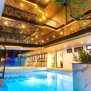 найти туры в отель Tour De Phuket Hotel отель Tour De Phuket Hotel