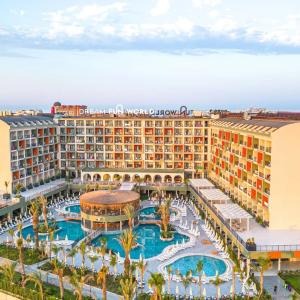 найти туры в отель Дрим Фан Ворлд отель Dream Fun World