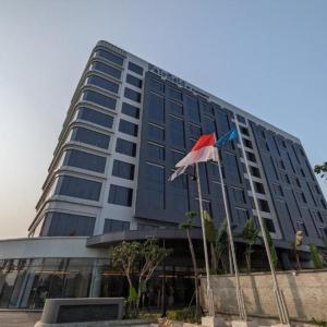 найти туры в отель Fairfield By Marriott Jakarta Soekarno-Hatta Airport отель Fairfield By Marriott Jakarta Soekarno-Hatta Airport