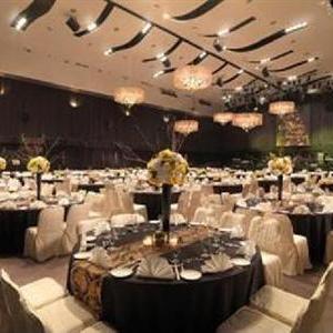 найти туры в отель Gardens Residences отель Gardens Residences
