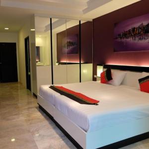 найти туры в отель Phuket Seaview Resotel отель Phuket Seaview Resotel