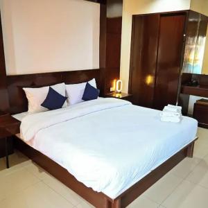 найти туры в отель Royal Star Suites Pattaya отель Royal Star Suites Pattaya