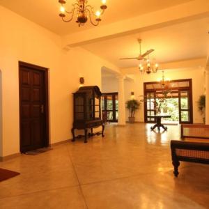 найти туры в отель Kingfisher Hotel отель Kingfisher Hotel