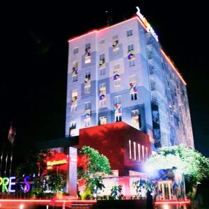 найти туры в отель Zuri Express Lippo Cikarang отель Zuri Express Lippo Cikarang