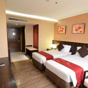 найти туры в отель Ramada by Wyndham Manila Central отель Ramada by Wyndham Manila Central