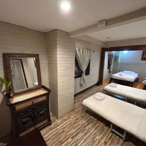 найти туры в отель Kamala's Boutique Guesthouse отель Kamala's Boutique Guesthouse