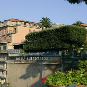 найти туры в отель Гранд Отель Амбаскиатори Сорренто отель Grand Hotel Ambasciatori Sorrento