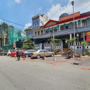 найти туры в отель SPOT ON 90137 Casavilla Hotel Pudu отель SPOT ON 90137 Casavilla Hotel Pudu