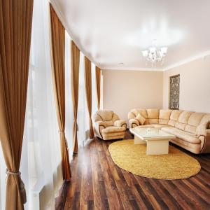 найти туры в отель Zolotoj Globus Hotel отель Zolotoj Globus Hotel