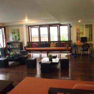 найти туры в отель The Dome Residence отель The Dome Residence