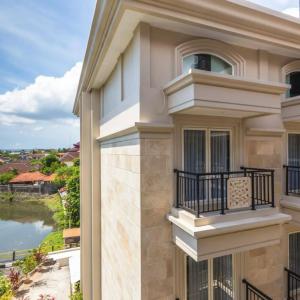 найти туры в отель Alron Hotel Kuta Powered by Archipelago отель Alron Hotel Kuta Powered by Archipelago