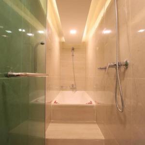 найти туры в отель Pratunam Atrium Hotel отель Pratunam Atrium Hotel