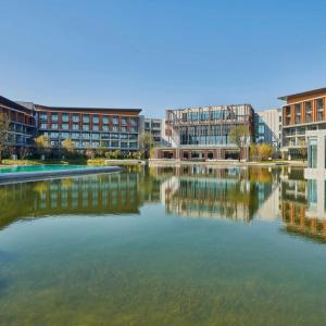 найти туры в отель Hilton Shanghai Fengxian отель Hilton Shanghai Fengxian