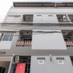 найти туры в отель MiddleWay House отель MiddleWay House