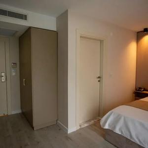 найти туры в отель The Deck Otel отель The Deck Otel