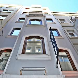 найти туры в отель Montena Suit отель Montena Suit