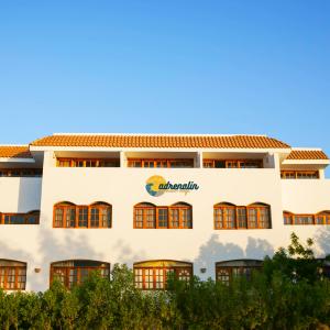 найти туры в отель Serenity Lodge отель Serenity Lodge