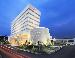 найти туры в отель d’primahotel Tangerang(EX:Allium Tangerang Hotel) отель d’primahotel Tangerang(EX:Allium Tangerang Hotel)