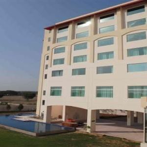 найти туры в отель Ramada by Wyndham Jaipur Jaisinghpura отель Ramada by Wyndham Jaipur Jaisinghpura