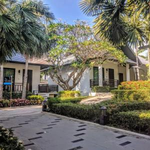 найти туры в отель Лонг Бич Павильон отель Long Beach Pavilion