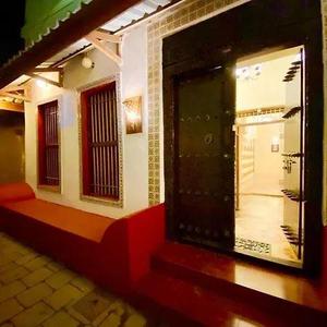 найти туры в отель The Island Stone Town Hotel отель The Island Stone Town Hotel