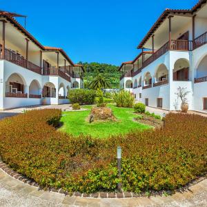 найти туры в отель Ксениос Поссиди Парадис Отель отель Xenios Possidi Paradise Hotel