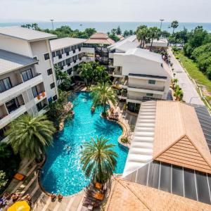 найти туры в отель Си Бриз Джомтьен Ризот отель Sea Breeze Jomtien Resort