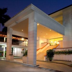 найти туры в отель Diamond Westlake Suites отель Diamond Westlake Suites