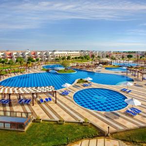найти туры в отель Санрайз Гранд Селект Кристал Бэй Ризот отель Sunrise Grand Select Crystal Bay Resort